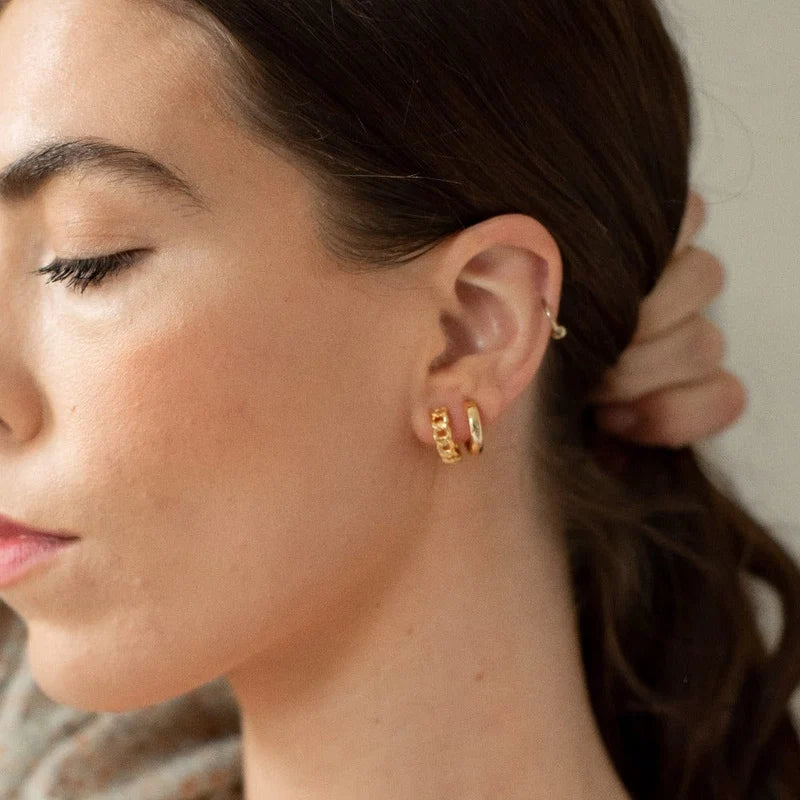 Orelia Chain Huggie Hoops Midsize Earrings